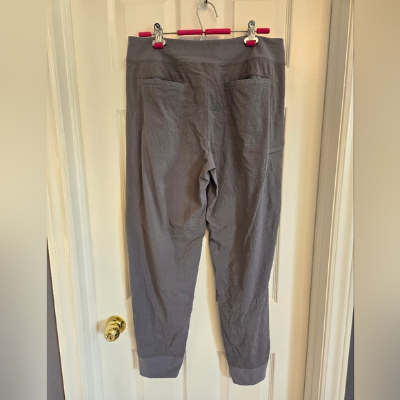 (14T) Athleta Trekkie North Jogger 2023 edition colour name: coastline blue - Picture 6 of 10